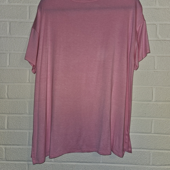 Honeyme v-neck tee with sequin pocket - Picture 2 of 2